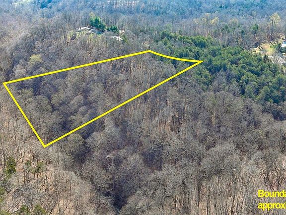 5th image of 79 Quail Hollow Rd