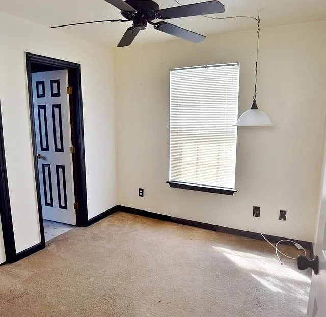 3 bed, 2.5 bath, 1296 sqft, $1,425 — Photo 2