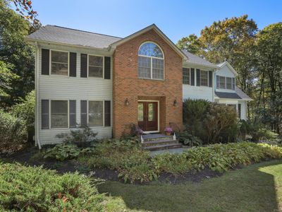 6 Pinewood Drive, New Fairfield, CT, 06812