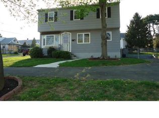 201 Warren St, Willow Grove, PA 19090
