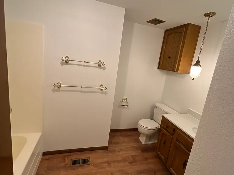 405 McKinley St SE — Photo 11