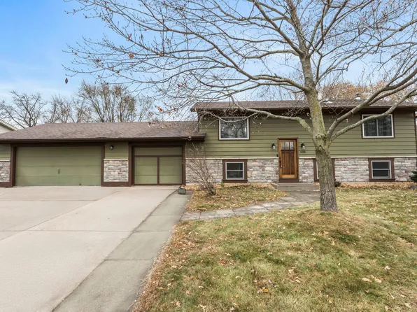 633 Sand Creek Dr NW, Coon Rapids, MN 55448
