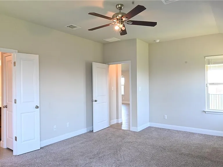 124 Gray Wolf Dr — Photo 28