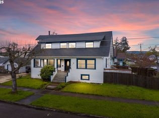 407 S 5th St, Cottage Grove, OR 97424