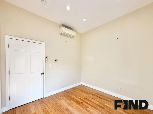 169 Sackett Street image 20 of 27