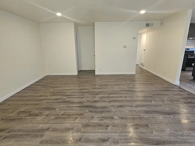 4101 Porter St #6 — Photo 4