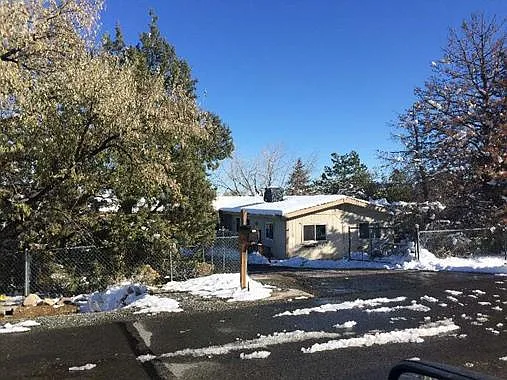 350 Barrel Springs Rd photo 1