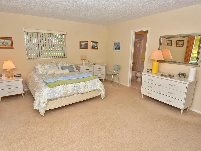1225 NW 21st St #2105 — Photo 18