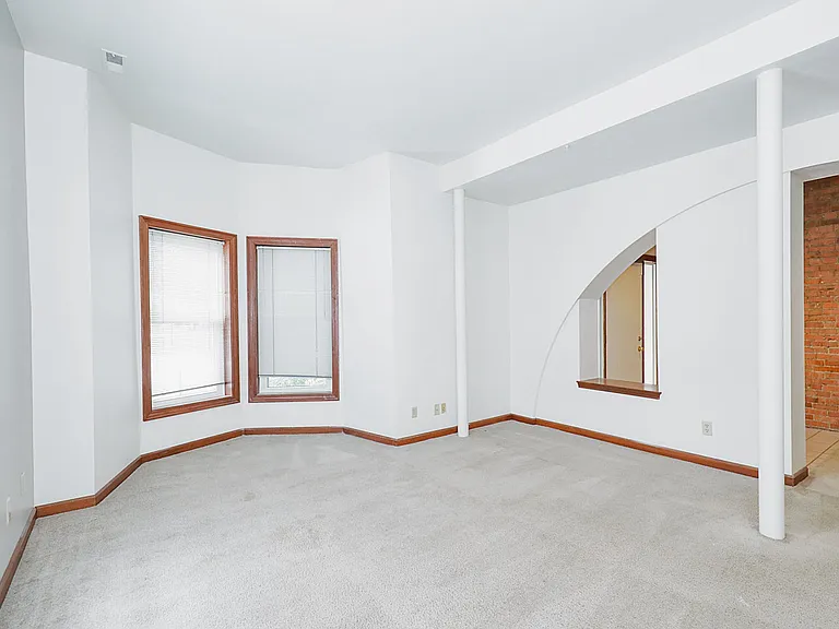 Barr Terrace Apartments — Photo 13