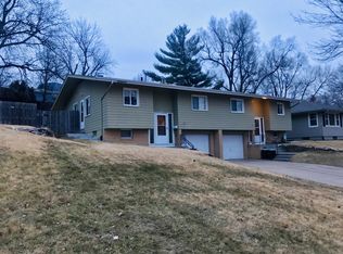 2203-2205 S 46th Ave #2203, Omaha, NE 68106