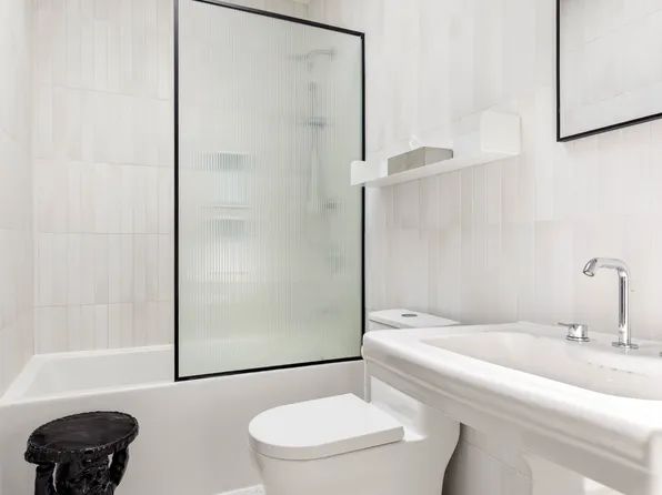 294 Hicks Street image 8 of 12