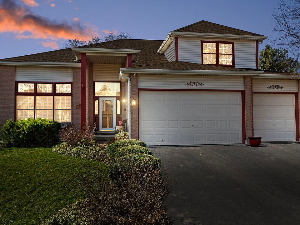 1st image of 663 Goldenrod Dr