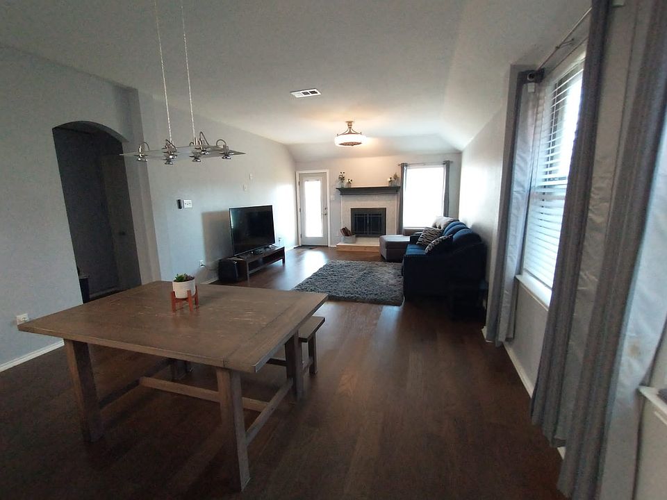 1st image of 147 Briar Grove Dr