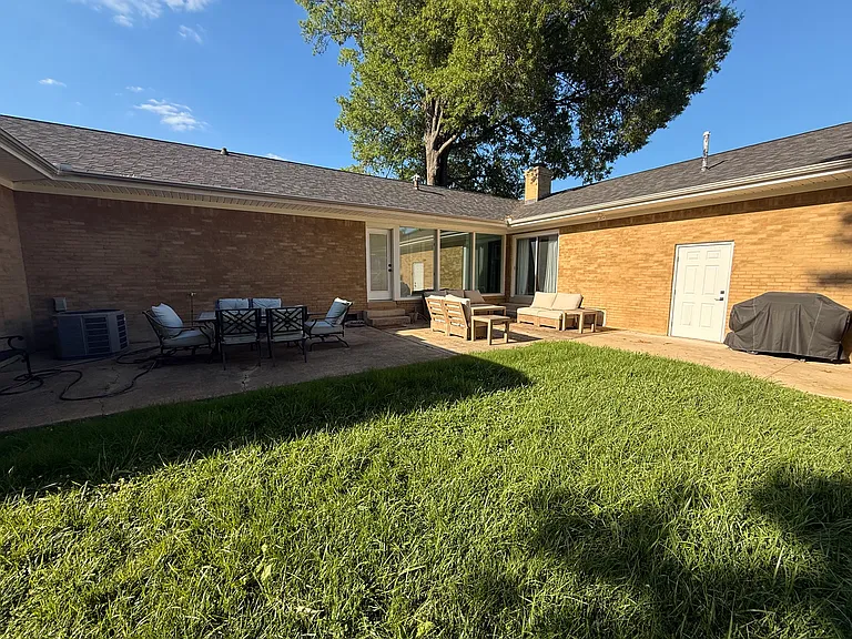 8 Woodhaven Dr — Photo 31