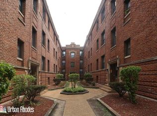 929 W Sunnyside Ave #2M, Chicago, IL 60640
