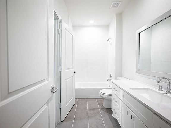 2nd image of 8706 Ojeman Creek Ln