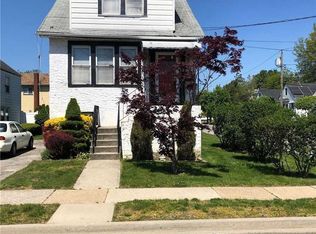 98 Arlington Ave, Valley Stream, NY 11580