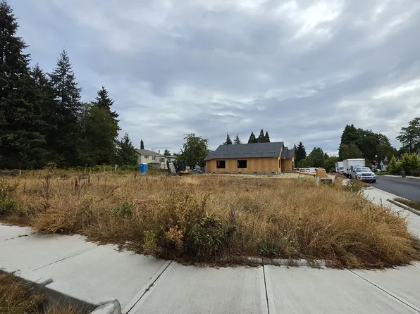 4900 NE 41st St, Vancouver, WA 98661