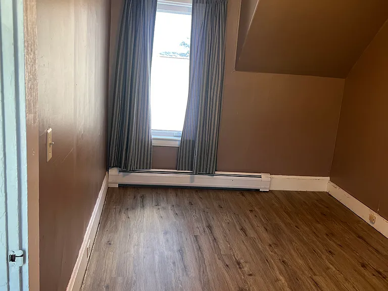 279 Essex St #2 — Photo 11