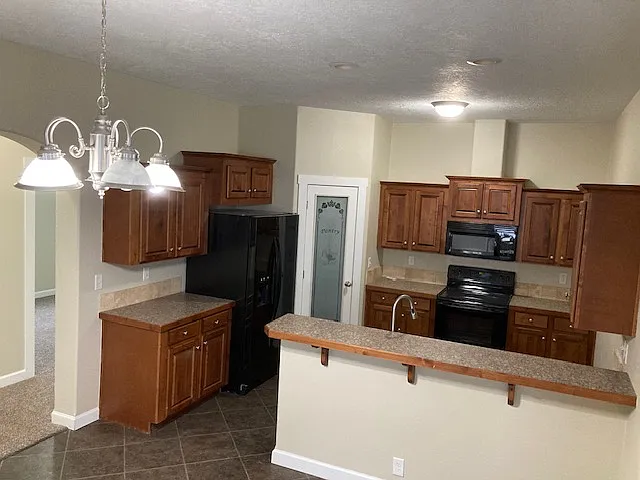 Kitchen - 4918 Ridge Dr #A