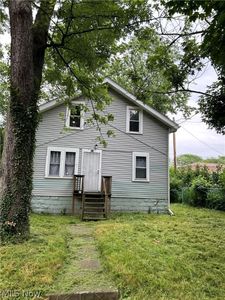 913 Seward Ave, Akron, OH, 44320