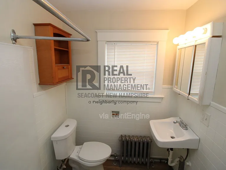 23 Grove St #B — Photo 10
