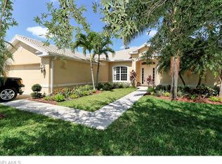 8528 Laurel Lakes Blvd, Naples, FL 34119