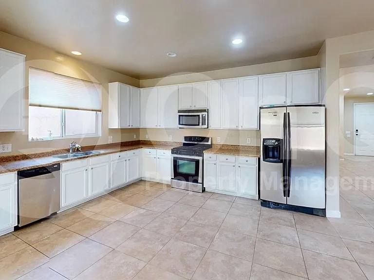 5874 N Dartwhite Dr — Photo 22