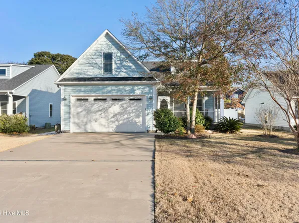 128 NE 9th Street, Oak Island, NC 28465