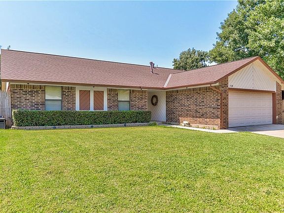 4th image of 2708 Fairfield Dr