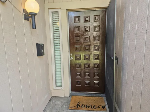 4120 Cowell Blvd, Davis, CA 95618