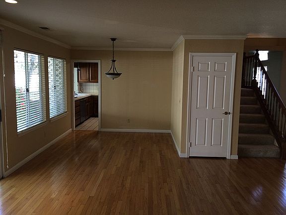 5th image of 9176 N Woodlawn Dr