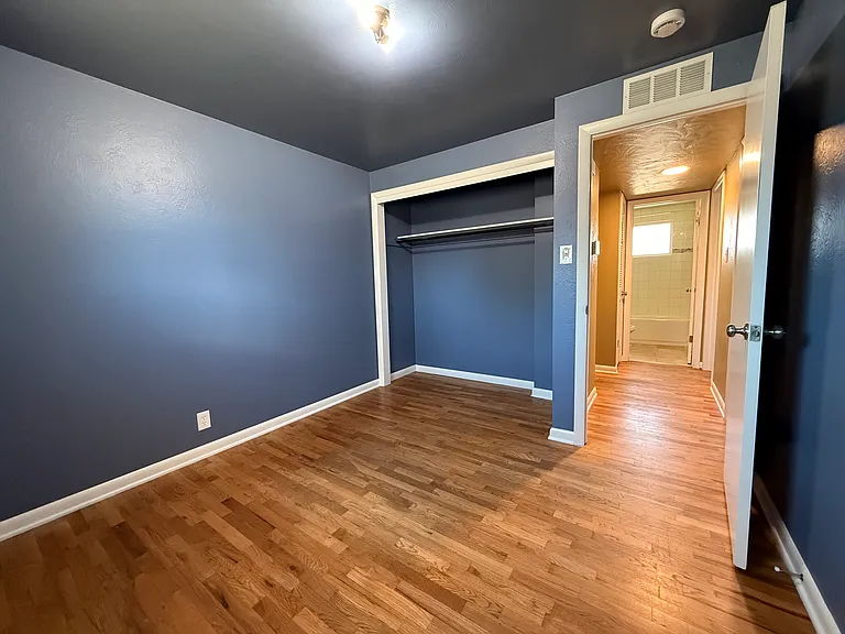 1916 Springfield Dr — Photo 10