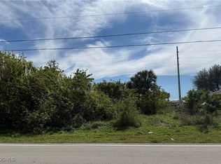 2807 1st St W, Lehigh Acres, FL 33971