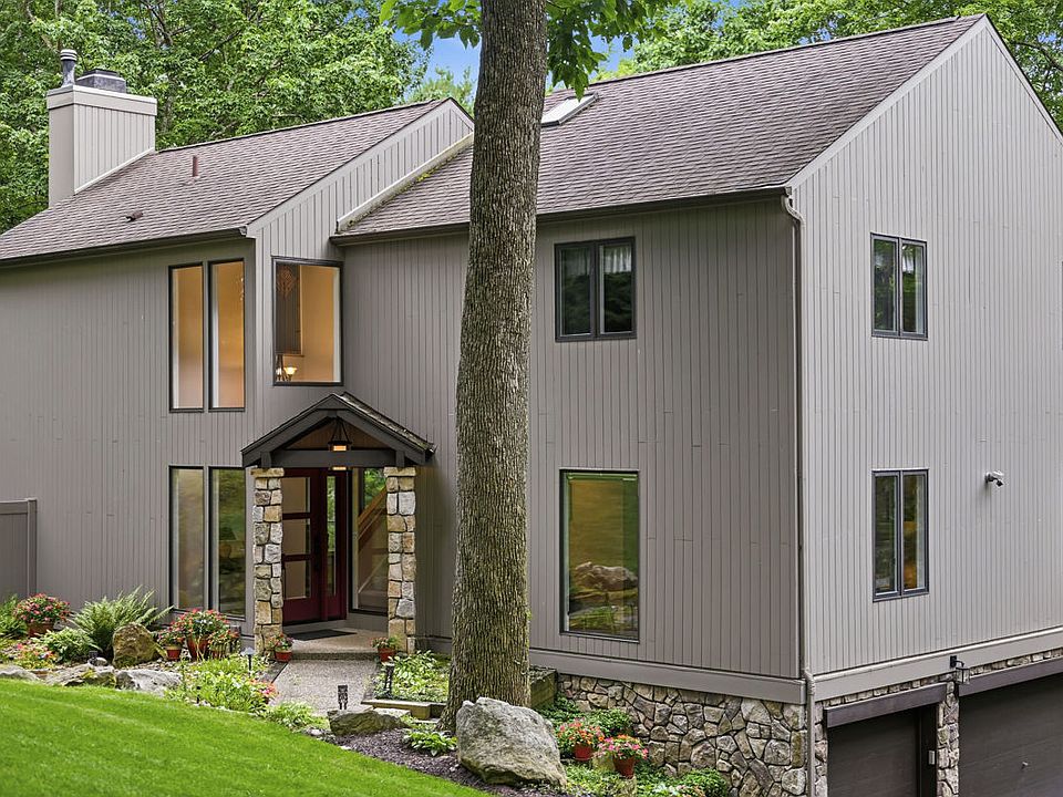1st image of 313 Bridge Brook Ln