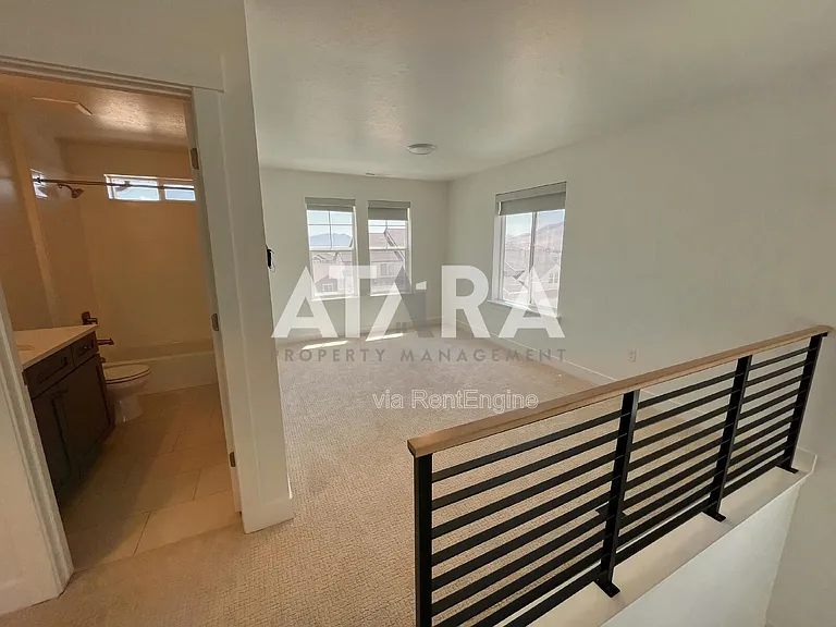 909 Sagehill Dr — Photo 23