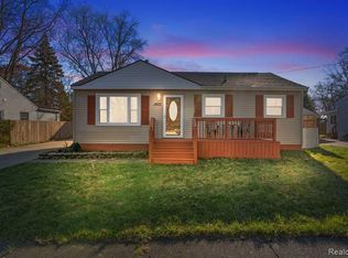 1422 Gram St, Burton, MI 48529