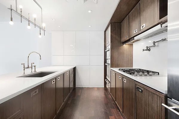 Rented by Vornado Realty Trust | media 21