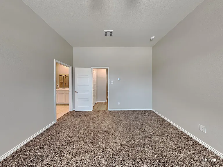 2337 Larimar Dr — Photo 14