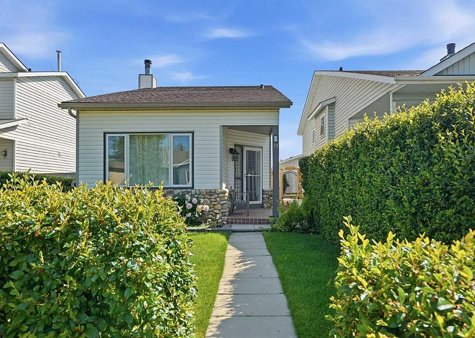1st image of 19 NE Millcrest Way SW