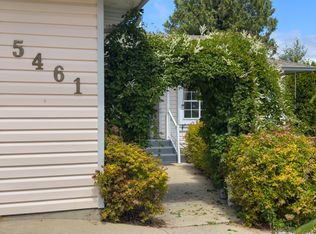 5461 Carnaby Pl, Sechelt, BC V7Z 0M3