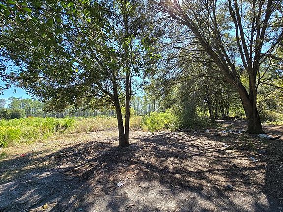 4th image of SW 150th St