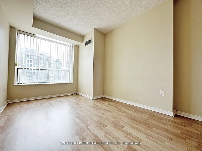 8 Pemberton Ave #1206 — Photo 4