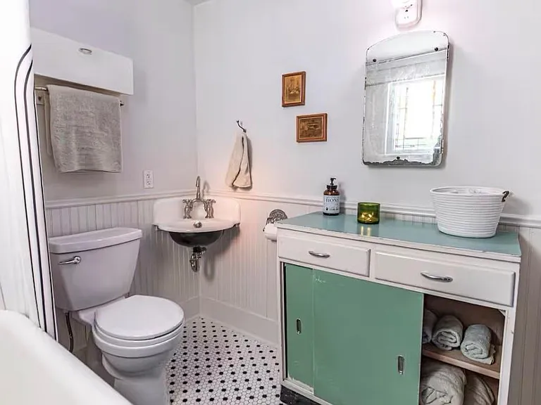 2328 Avenue M — Photo 16