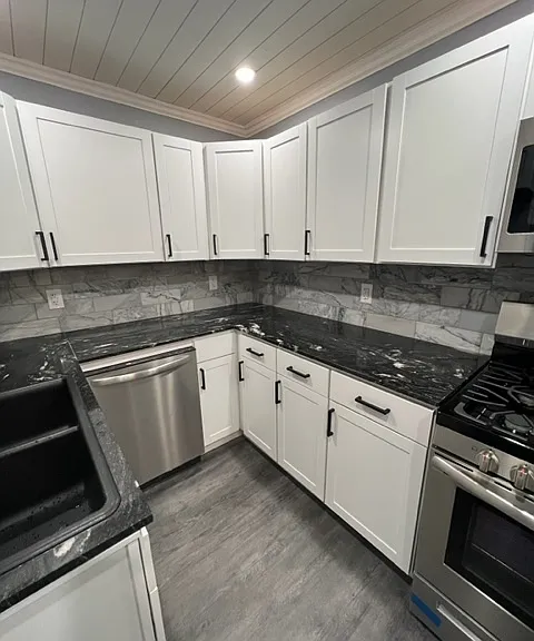 1924 E Genesee St #2 — Photo 14