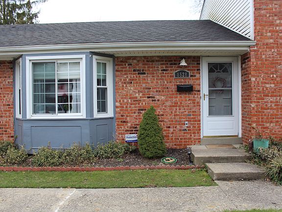 3rd image of 8528 Cavalier Dr