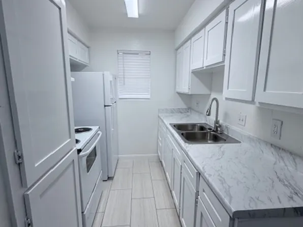 Stoneriver Apartments