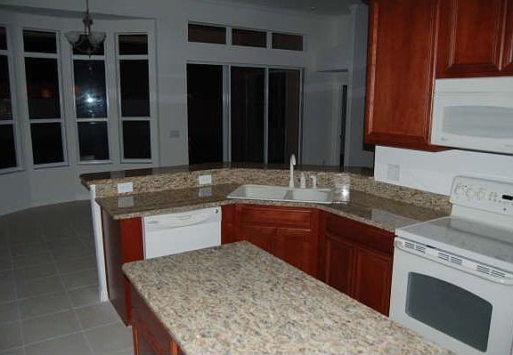 Kitchen to Breakfast Room
