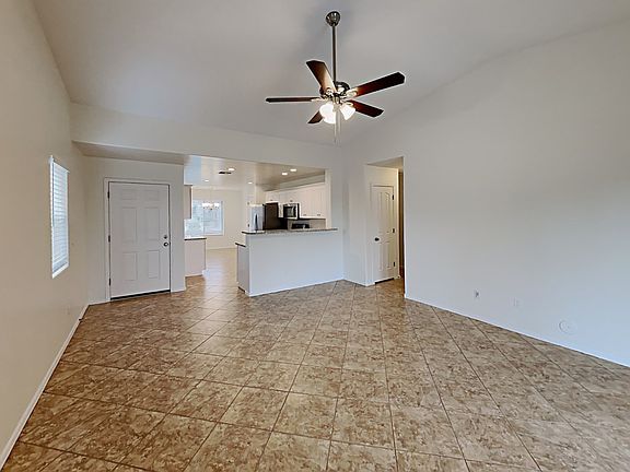 3rd image of 2816 W Kristina Ave