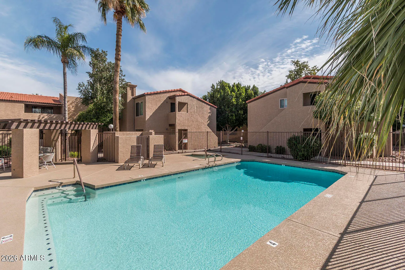 2 bed, 2.0 bath, 900 sqft, $1,550 — Photo 4